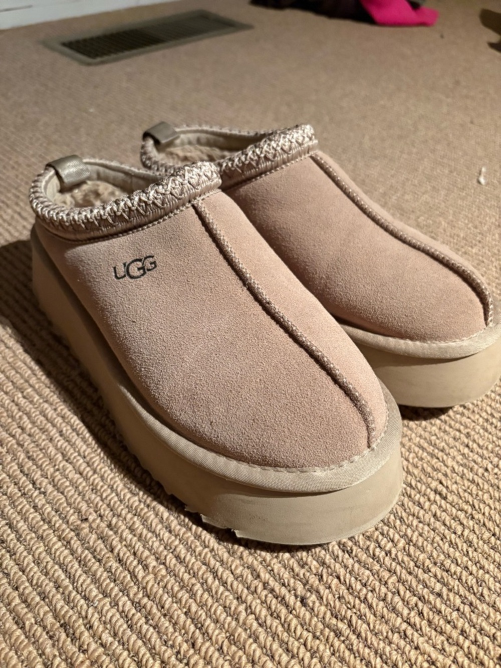 UGG Tazzman Platform